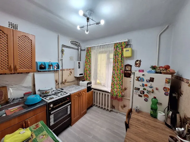 ‼️аренда квартиры‼️ 🏡сдам 1-однокомнатную квартиру от собственника на длительный срок г. Харцызск днр центр города б-р полупанова ✅не военным в квартире имеется холодильник, 2 телевизора, стиральная машина, wi-fi, накопительный бак 200 литров ✅вода через день ‼️долгосрочная аренда‼️ 💴цена: 19.000 т. Р. + квитанции, залог 1 месяц ☎️+7(949) 482-20-95 ☎️+7(996) 517-20-20 вацап 📨подписаться - фотография - 4