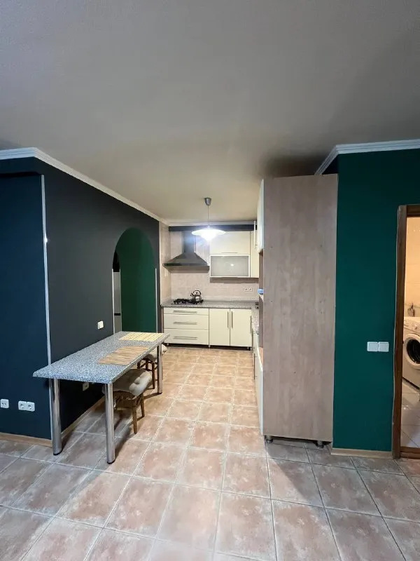 посуточно квартира студия в самом центре города ворошиловский район! со всеми удобствами, автономным отоплением и водоснабжением ! квартира только после косметического ремонта! есть все для комфортного проживания! более детальная информация по телефону! оплата только по факту заселения!+79493379032 - фотография - 8