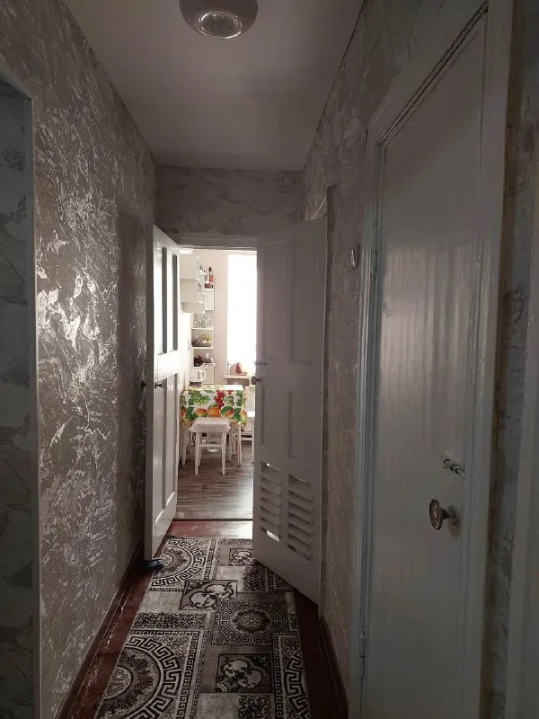 ‼️продажа квартиры‼️ 🏡продажа комнатная квартира г. Макеевка днр якхз, ул. Советская ✅этажность–2/2 жилого дома ✅общая площадь–51.7 м2 ✅автономное газовое отопление ✅санузел раздельный окна пластиковые ✅квартира после ремонта документы готовы 🔥собственник 💴цена: 3🍋300.000 рублей ☎️+7(949) 600-21-67 ирина недвижимость днр - фотография - 2