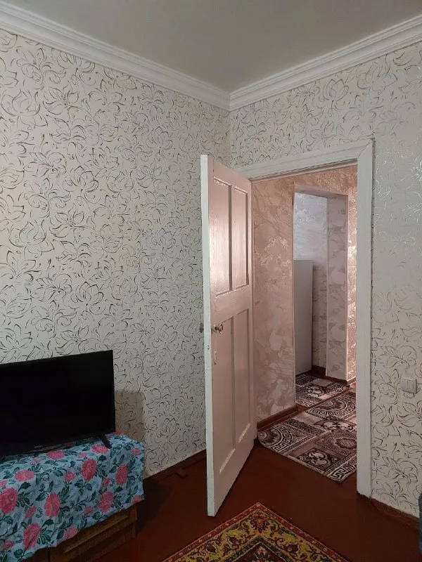 ‼️продажа квартиры‼️ 🏡продажа комнатная квартира г. Макеевка днр якхз, ул. Советская ✅этажность–2/2 жилого дома ✅общая площадь–51.7 м2 ✅автономное газовое отопление ✅санузел раздельный окна пластиковые ✅квартира после ремонта документы готовы 🔥собственник 💴цена: 3🍋300.000 рублей ☎️+7(949) 600-21-67 ирина недвижимость днр - фотография - 3