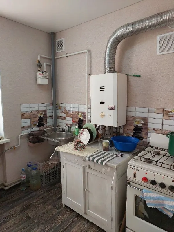 ‼️продажа квартиры‼️ 🏡продажа комнатная квартира г. Макеевка днр якхз, ул. Советская ✅этажность–2/2 жилого дома ✅общая площадь–51.7 м2 ✅автономное газовое отопление ✅санузел раздельный окна пластиковые ✅квартира после ремонта документы готовы 🔥собственник 💴цена: 3🍋300.000 рублей ☎️+7(949) 600-21-67 ирина недвижимость днр - фотография - 6