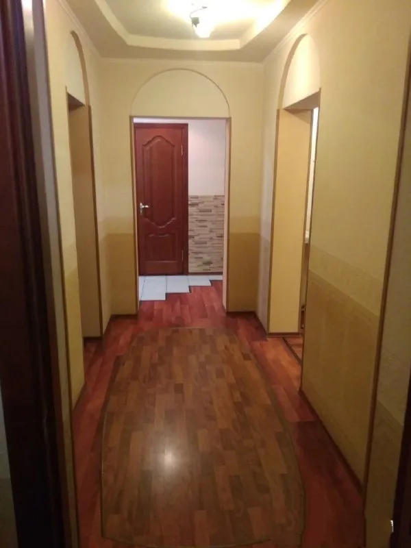 ‼️продажа квартиры‼️ 🏡продаётся 3-трехкомнатная квартира г. Донецк днр пролетарский р-н ул. Раздольная 2-б ✅этажность–1/10 жилого дома ✅общая площадь–72 м2 ✅квартира утеплена по периметру дома и с подвала 💦вода по графику имеется погреб под лоджией 🔥собственник 💴цена 8🍋900.000 рублей ☎️+7(949) 473-79-35 📨подписаться - фотография - 2