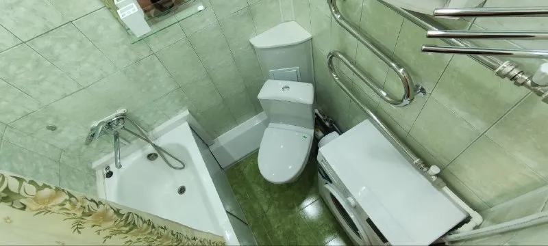 ❗️донецк❗️ впервые сдается однокомнатная квартира. киевский район, ориентир шахтерская площадь, улица артема. недавно был сделан ремонт. в квартире есть все необходимое для комфортного проживания. вся мебель и техника новые!! квартира расположена на 1/5 этаже, стоит накопительный и водонагревательный баки. холодная и горячая вода круглосуточно. хорошо развита инфраструктура, очень удобная транспортная развязка, все рядом: магазины, рынок, остановки общественного транспорта. по условиям сдачи: квартира сдается только на долгий срок (от 3-и месяцев). сдается порядочным людям, в приоритете один человек или молодая/семейная пара, животные обсуждаются отдельно. стоимость аренды в месяц 40к коммунальные услуги включены в стоимость (присутствует уместный торг на просмотре) отдельно оплачивается услуги риелтора (100%) обязательно заполняем договор найма аренды. по всем вопросам и записи на просмотр обращайтесь по телефону +79493394908, так же можете писать в телеграмм на этот номер. ольга 😊 - фотография - 7