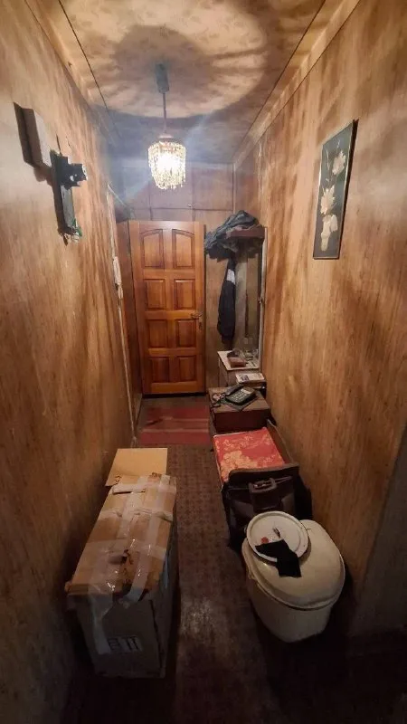 Продам 2-ух комнатную квартиру по адресу: г. Макеевка, ул. Донецкое шоссе, дом 109 а (напротив тц галактика) квартира расположена на 4 этаже 5-ти этажного дома общая площадь 46,2 кв. М рядом школа № 57, детский сад №142.развитая инфраструктура состояние жилое есть балкон с/у совмещенный документы готовы к продаже 2,8 млн. Рублей тел. : +79493079990 +79895278779(telegram/whatsapp) - фотография - 5