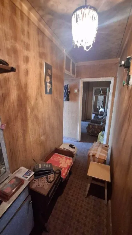 Продам 2-ух комнатную квартиру по адресу: г. Макеевка, ул. Донецкое шоссе, дом 109 а (напротив тц галактика) квартира расположена на 4 этаже 5-ти этажного дома общая площадь 46,2 кв. М рядом школа № 57, детский сад №142.развитая инфраструктура состояние жилое есть балкон с/у совмещенный документы готовы к продаже 2,8 млн. Рублей тел. : +79493079990 +79895278779(telegram/whatsapp) - фотография - 7