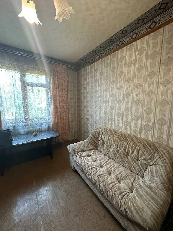 ‼️продажа! Сквер строитель‼️ продажа! Квартира 4 к, калининский район, сквер строитель! 3-9ти, 3 лоджии! Удобная локация, рядом сквер, магазины, остановки транспорта, аптеки, в шаговой доступности детсады и школы. Квартира в хорошем состоянии, остается мебель и быт техника. Документы готовы! Цена 6,500,000р. +79494181407 галина ан - фотография - 4