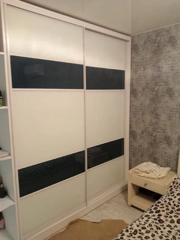 Продаётся трехкомнатная квартира 🌆 ленина 91, в центре мариуполя📍 🔹 1 этаж девятиэтажного дома 🔹рядом школа, детский сад, развитая инфраструктура 🔹в квартире имеется вся необходимая мебель 📑квартира стоит в реестре, документы готовы к продаже для связи звоните 📲☎️+7949-561-04-63 (семён) подписаться | дать объявление - фотография - 3