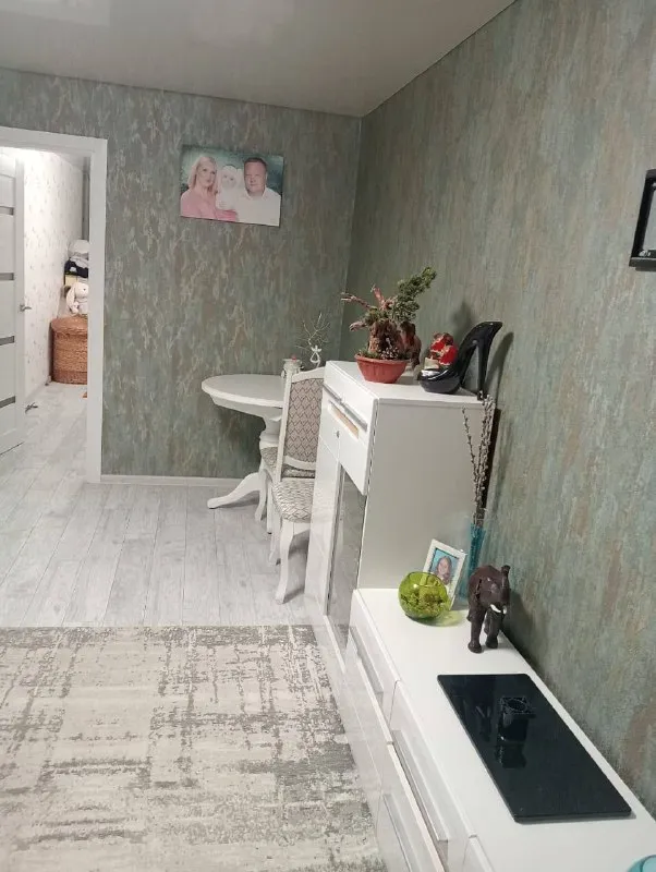 Продаётся трехкомнатная квартира 🌆 ленина 91, в центре мариуполя📍 🔹 1 этаж девятиэтажного дома 🔹рядом школа, детский сад, развитая инфраструктура 🔹в квартире имеется вся необходимая мебель 📑квартира стоит в реестре, документы готовы к продаже для связи звоните 📲☎️+7949-561-04-63 (семён) подписаться | дать объявление - фотография - 4