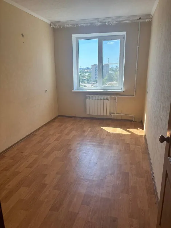 продам двухкомнатную квартиру 🌇в мариуполе, по адресу строителей 167.📍 ✅8 этаж девятиэтажного дома. 📍рядом школа, детский сад, развитая инфраструктура. ✅в квартире имеется вся необходимая мебель. ✅комнаты изолированны. 📑квартира стоит в реестре, документы готовы к продаже. 💰цена 4700000 рублей. для связи звонить 📲☎️+7949-561-04-63 (семён) подписаться | дать объявление - фотография - 5