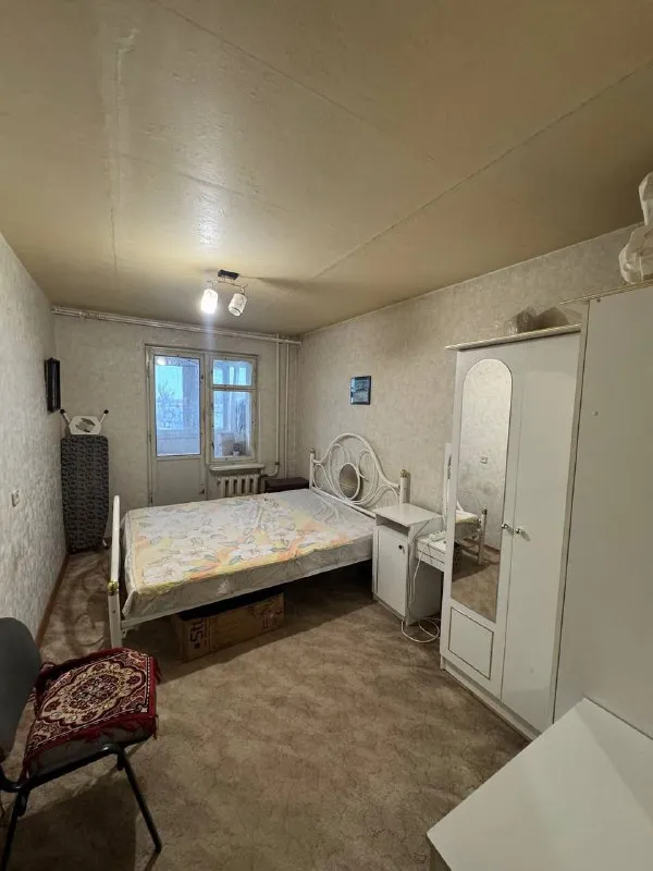 продам 3-х комнатную квартиру 🌇харцызск, центр, район тц «триумф». 📍 ✅общая площадь 66кв. м, 4 этаж 9 этажного дома. ✅в квартире два застекленных балкона, комнаты раздельные. ✅квартира в жилом состоянии. 🎁мебель остается. 📍шикарное месторасположение: самое сердце харцызска ! 👁просмотр в любое удобное для вас время ! 💰цена 6 000 000 ₽ торг 📲☎️+79493418412 лилия ан терем подписаться | дать объявление - фотография - 4