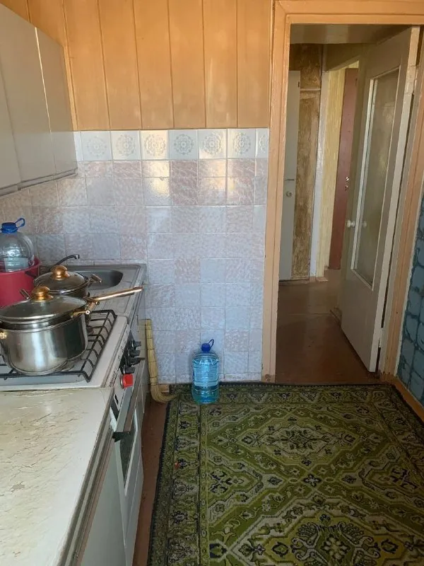 ‼️продажа квартиры‼️ 🏡продажа двухкомнатная квартира г. Донецк днр петровский р-н, ул петровского, ориентир: петровский мост ✅этажность–9/9 жилого дома ✅квартира в жилом состоянии есть лоджия ✅квартира продаётся с мебелью и бытовой техникой 💦вода по графику 🔥собственник 💴цена: 3🍋250.000 рублей ☎️+7(949) 004-65-04 📨подписаться - фотография - 10