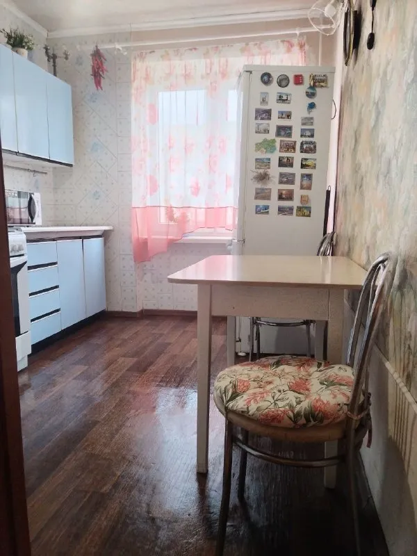 ‼️продажа квартиры‼️ 🏡продаётся трёхкомнатная квартира в г. Енакиево днр район фильтровальная ✅этажность–7/9 жилого дома ✅жилое состояние в квартире два балкона окна пластиковые ✅квартира продаётся с мебелью и бытовой техникой рядом автобусная остановка, школа, детский садик, супермаркет 📃документы готовы 💴цена: 2🍋300.00 рублей 🔥продажа от собственника ☎️+7(949) 312-62-53 ☎️+7(949) 354-84-94 недвижимость днр - фотография - 10