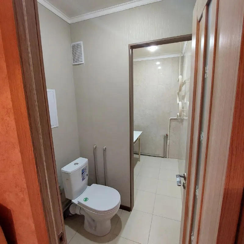 ‼️продажа квартиры‼️ 🏡продаётся однокомнатная квартира г. Донецк днр кировский р-н мкрн текстильщик ✅этажность–4/9 жилого дома ✅в квартире новые входные и межкомнатные двери, новая встроенная кухня ванная комната в плитке 🔥собственник 💴цена: 4🍋000.000 рублей ☎️+7(949) 322-81-09 недвижимость днр - фотография - 4