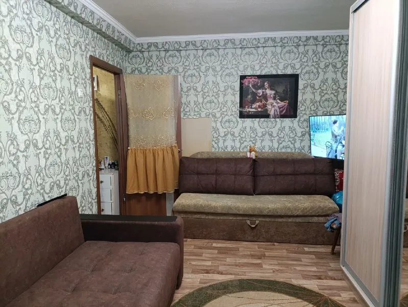 ‼️☝️продам 1- комнатную квартиру в центре пролетарского района, ул. Армавирская, 13 а. , рядом с администрацией. 📌этажность 4/5. 📌общая пл. 32 кв, м, кухня 7,5 кв. М. 📌дом кирпичный. ☝️‼️квартира в отличном состоянии, заменена проводка, металлопластиковые окна, застеклённый балкон, пластиковые водопроводные и канализационные трубы. Вложений не требует! ☝️‼️месторасположение идеальное: напротив школа, детсад, администрация, остановка, магазины. ✅прописанных и долгов по квартире нет. 💰стоимость квартиры: 2 900 000 руб. Разумный торг. ☎️для просмотра звоните: +79493454298; +79493758610 - фотография - 6