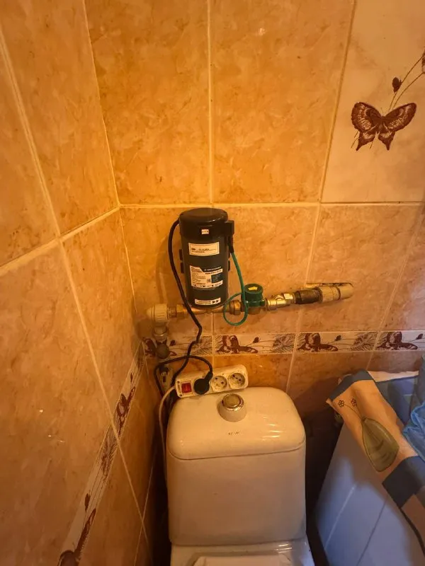 Срочная продажа 🚨 🏣город: донецк 🏗район: пролетарский 🏘комнат - 3 🏢этаж - 4/4 🚪общая площадь - 54,7 продам 3- х квартиру в пролетарском районе, «трамвай», улица буденновских партизан, квартира теплая (не угловая) фото реальные. 💵цена: 4,5 млн рублей, торг уместен реальному покупателю ‼️ ☎️телефон: +7 (949)4596571 - фотография - 5