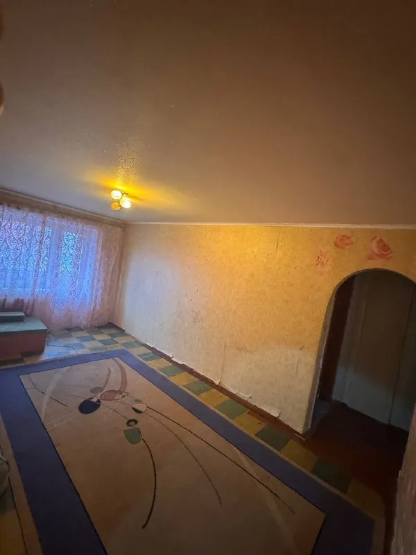 Срочная продажа 🚨 🏣город: донецк 🏗район: пролетарский 🏘комнат - 3 🏢этаж - 4/4 🚪общая площадь - 54,7 продам 3- х квартиру в пролетарском районе, «трамвай», улица буденновских партизан, квартира теплая (не угловая) фото реальные. 💵цена: 4,5 млн рублей, торг уместен реальному покупателю ‼️ ☎️телефон: +7 (949)4596571 - фотография - 6