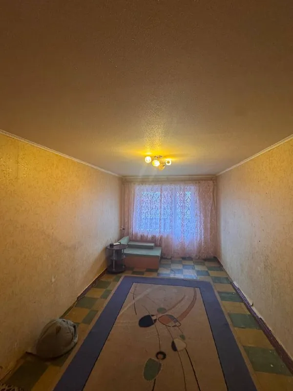 Срочная продажа 🚨 🏣город: донецк 🏗район: пролетарский 🏘комнат - 3 🏢этаж - 4/4 🚪общая площадь - 54,7 продам 3- х квартиру в пролетарском районе, «трамвай», улица буденновских партизан, квартира теплая (не угловая) фото реальные. 💵цена: 4,5 млн рублей, торг уместен реальному покупателю ‼️ ☎️телефон: +7 (949)4596571 - фотография - 7