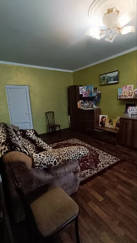 продам частный дом 🏠 🌇донецк, возле базы "шахтёр". "кирша". 📍 💰стоимость:17🍋 ₽ ✅площадь дома:250 м2 👍это идеальный дом для счастливой жизни. 🌲отличный дом в экологически чистом месте, возле дом 2006 года постройки ✅ 3 уровня, ремонт 2013 года. 🪵 - фотография - 6