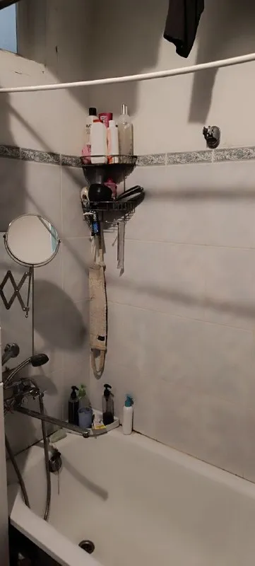 Продам 2-х ком. Квартиру 🌇донецк, ленинский район, ориентир - радуга, рик📍 👍шикарная сталинка ✅общая площадь:50 м2 ✅жилая площадь:28 м2 ✅площадь кухни:6 м2 ✅2 этаж пятиэтажки ✅квартира светлая, сухая, уютная, окна и трубы пластиковые - поменяны. ✅двери, выровнены стены. ✅потолки 3 м. 📍рядом школа, садик, магазины, рынок остановки, банк, отличная транспортная развязка в любую сторону города 📑документы полностью готовы собственник на сделке, фото соответствует. 💰цена 4.300.000 руб. 📲☎️+ 7 (949) 36-77-907, татьяна подпиаться | дать объявление - фотография - 4