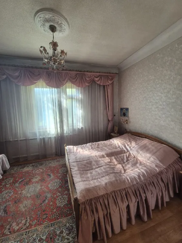 ‼️срочная продажа, цена снижена в связи с выездом  ‼️ 🏡продам газифицированый добротный  частный дом 🌇г. донецк ор-р ж/д вокзал📍 💰цена: 6.000.000 ₽ ⛽дом с газом  для большой и дружной семьи! 🌎общая площадь дома 120 кв м ²,5 сот приватизированой земли. ✅дом шпальный обложен кирпичом, сделана стяжка. - фотография - 7