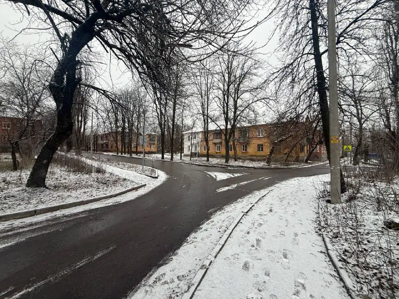 ☎️+79490370636 продажа коммерческой недвижимости 🏙️ - 485 м² квадратных метров отдельно стоящего здания в самом центре калининского района донецка по ул. цусимская ! стройте свое пространство с агентством недвижимости город. вы мечтаете - мы реализовываем💫 документы рф 🇷🇺 ключи 🔑 в агентстве ❕ показ в любое время по договоренности за час ❕ преимущества: ✔️парковка, рядом остановка ✔️высокие потолки, большой участок земли ✔️шикарный проходной поток и транспортный 📌помещение полностью под ремонт 📌коммуникации все подведены цена: 60.000 р за 1 квадратный метр 💸торг ☎️+79490370636 - фотография - 6