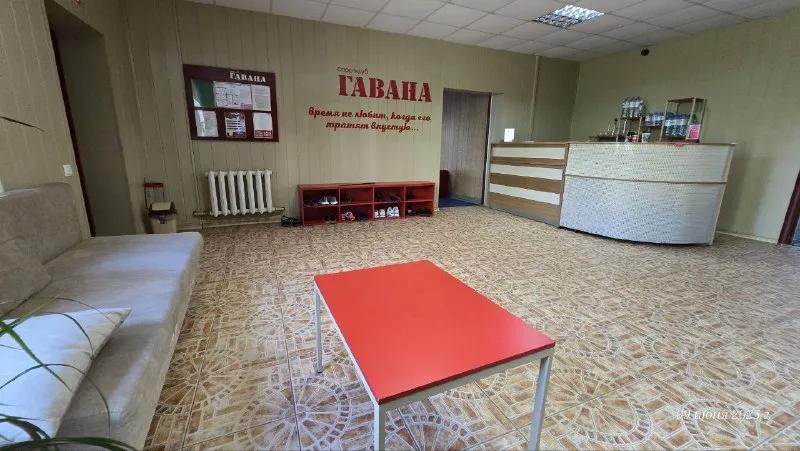 продается нежилое  2х этажное помещение 400м² 🌇г. донецк, петровский район, улица ревякина, "дск", сразу за петровским мостом текстильщик 1 км📍 ✅на сегодняшний день, действующий спортивный комплекс с баней, бассейном, бильярдом, зоной отдыха! ✅можно купить,   как уже готовый бизнес, можно под свои цели и амбиции! 👍отличное место расположения, рядом с остановкой и главной улицей района документы готовы к сделке, собственник в городе, долгов нет! 💰цена: 17 миллионов + торг 📲☎️+ 7949 451 30 60 александр, топ риелтор днр или пишите в телеграм подписаться  |  дать объявление - фотография - 3