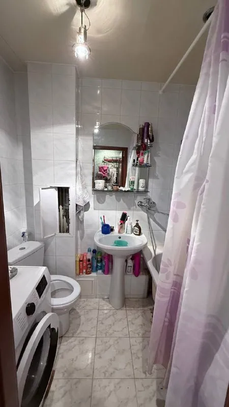 🏡продается 2-двухкомнатная квартира г. Харцызск днр мкрн металлургов, 21 ✅этажность–4/5 жилого дома ✅квартира в находится в кооперативном доме 📃документы готовы 🔥собственник 💴цена: 2🍋850.000 рублей ☎️+7(949) 450-35-31 📨подписаться - фотография - 6