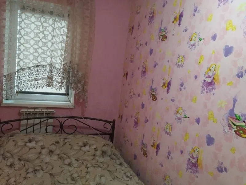 🏡продажа частного дома 🌇г. макеевка днр, пос осипенко ✅общая площадь–83 м2 ✅участок земли–6 соток ✅дом газифицирован бойлер, холодильник, частично с мебелью, пластиковые окна, большой гараж 📃документы готовы к сделке 🔥собственник 💴цена: 4🍋200.000 рублей хороший торг‼️ ☎️+7(949) 341-90-71 звонить тг 📨подписаться - фотография - 3