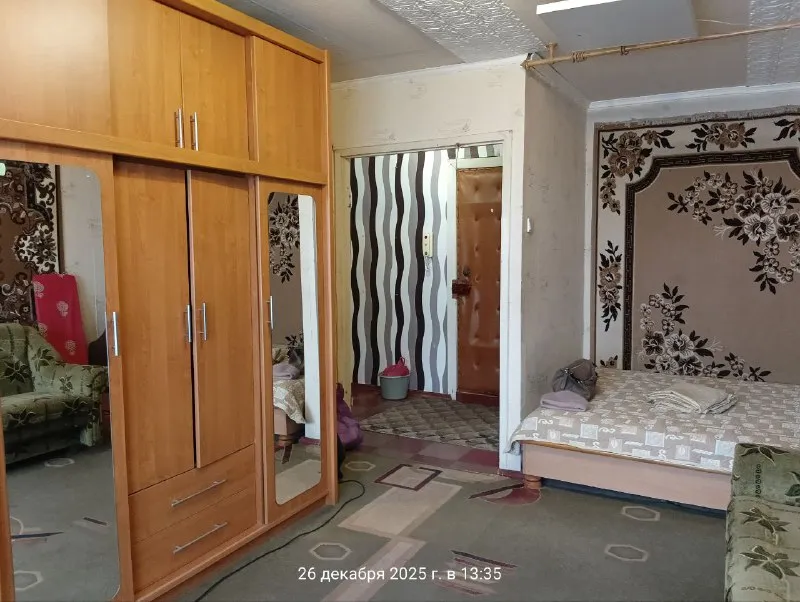 Аренда 1-но комн. Квартиры на грабарях ул. Химиков (остановка 63-го маршрута рядом). 8-9-ти этажного (водичка по графику хорошим напором). Чистая / уютная квартира со всей необходимой мебелью и техникой (микроволновка, бойлер, холодильник, стиральная машинка автомат). Магазин рядом. Цена - 10 000 руб. Ан анна +7 949 470 04 83 (феникс), +7 949 796 89 69 (миранда). - фотография - 4