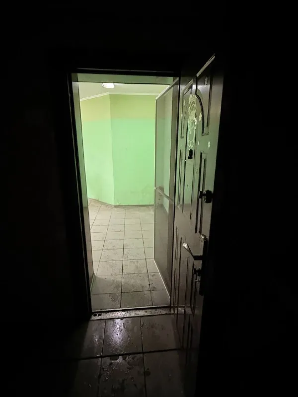 аренда коммерческое помещение город торез, ул поповича 1 этаж 33 квадрата +79493813041 - фотография - 3