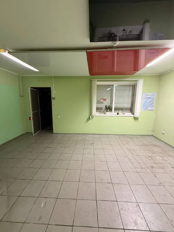 аренда коммерческое помещение город торез, ул поповича 1 этаж 33 квадрата +79493813041 - фотография - 4