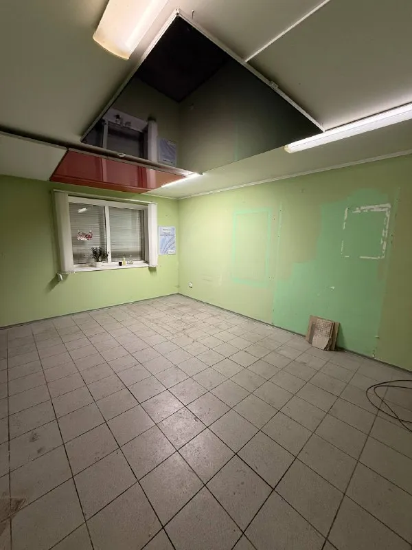 аренда коммерческое помещение город торез, ул поповича 1 этаж 33 квадрата +79493813041 - фотография - 6