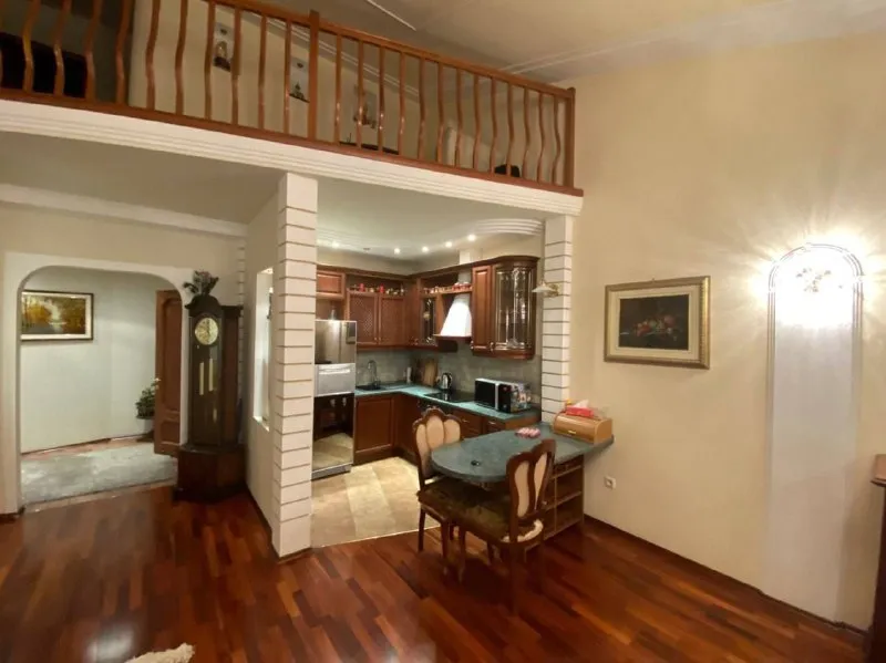 Продажа трёхкомнатной квартиры в элитном новострое «пирамида»+ гараж 🌇донецк в ворошиловском районе, тихий центр донецка пл. Ленина, лучшая локация донецка 📍 💰цена : 20 000 000 млн. Торг❗️ ✅площадь 130 квадратов + большой балкон и гардеробная. 🎁все что вы видите на фото в квартире остается ✅развитая инфраструктура : магазины, супермаркеты, школа бульвар пушкина, пл. Ленина ✅состояние ремонта идеальное, заходи и живи 👀показ в любое время 📑документы готовы ! 📲☎️+79490370636 подписаться | дать объявление - фотография - 4