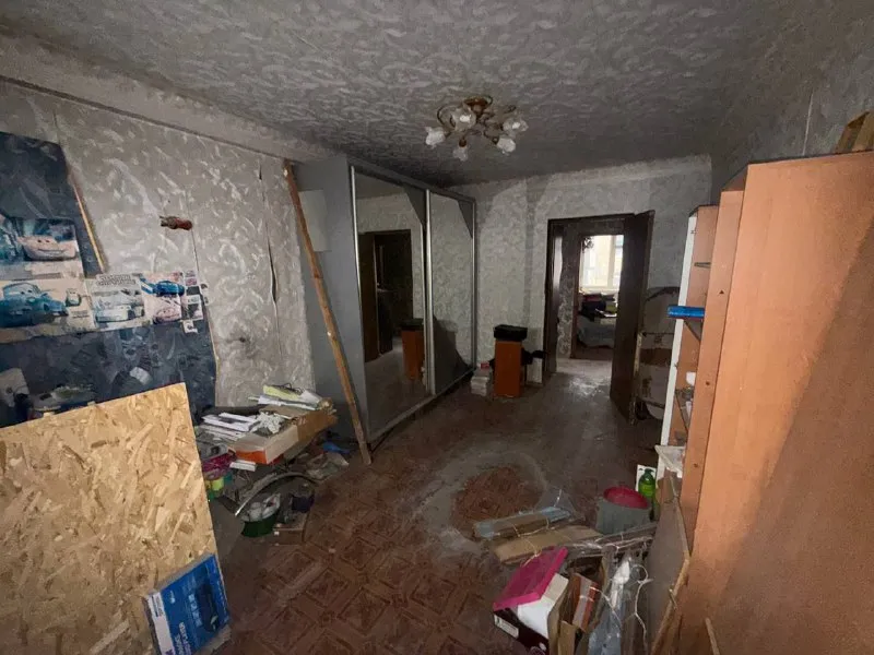 Продажа 2 комнатной квартиры 🌇донецк, куйбышевский район, мкрн. Азотный📍 стройте свое пространство с агентством недвижимости город вы мечтаете - мы реализовываем ❗️документы готовы ! ✅площадь квартиры :48 м², ✅не угловая, очень тёплая! ✅ 4 этаж из 5 💦 вода по графику ✅ собственник в городе ✅ комнаты раздельные 📍в шаговой доступности: супермаркеты, торговые центры, рынок, салоны услуг, спортивные центры, больница и школы! 💰стоимость 2.800.000 ₽ 📲☎️ +79490370636 подписаться | дать объявление - фотография - 2