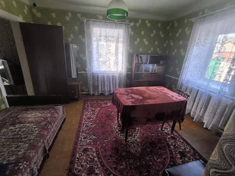 Продам квартиру на земле 🌇донецк, калининский район - покровский храм, улица ярослава галана📍 📑документы готовы, прописанных нет‼️ 💦вода согласно графику ✅общая площадь дома 50 кв м ✅участок 3 сотки ✅все коммуникации: ⛽газ, вода, канализация установлены пластиковые окна - фотография - 3