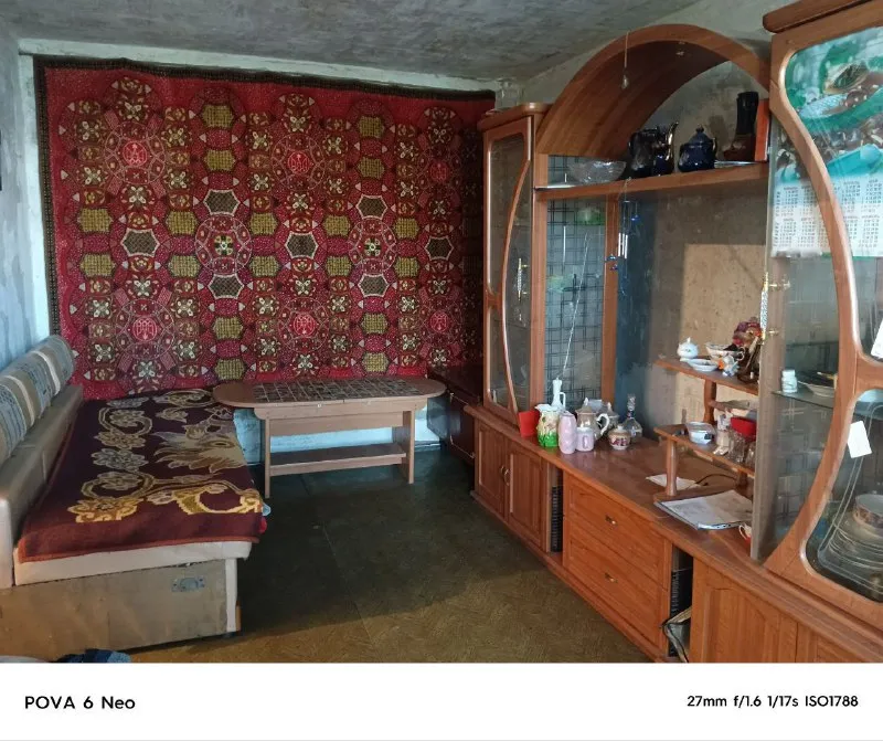 Продажа 3х комнатной квартиры 🌇донецк, в куйбышевском районе донецка, тц галактика - sportmax, ул. Словацкая📍 ✅7 этаж - девятиэтажки 📑документы готовы к сделке, прописанных нет собственник в донецке‼️ ✅квартира теплая, окна пластик ✅коммуникации частично поменяны (стояки пластик) ❗️требуется ремонт насыщенная инфраструктура: - sportmax ; тц галактика ; - детские сады; школы; - продуктовые магазины; - супермаркет 👌развитая транспортная развязка в любую точку города. Остановки маршрутного такси в шаговой доступности. 💰цена снижена 3 800 000 ₽ реальному клиенту торг 👀показ в любое время 📲☎️+79495138558 подписаться | дать объявление - фотография - 2