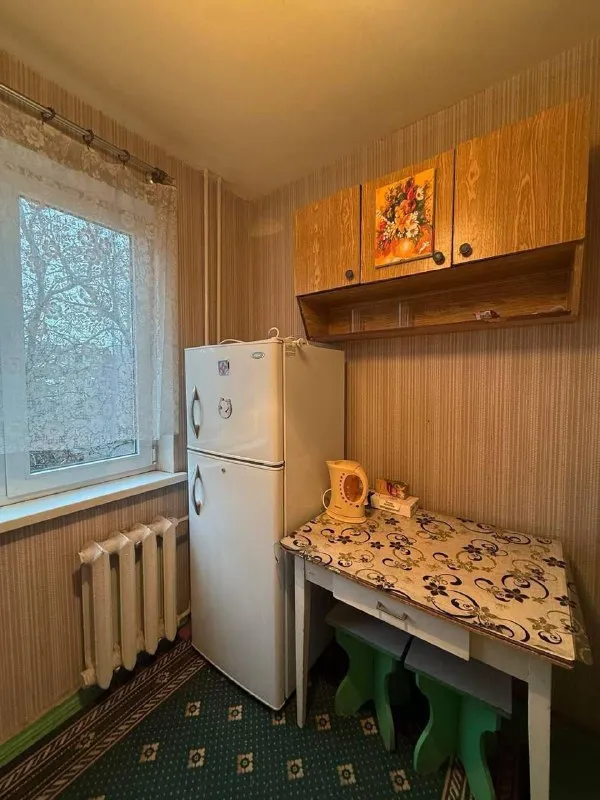 стоимость квартиры снижена❗️ продам двухкомнатную квартиру 🌇донецк, на 50-й гвардейской дивизии в калининском районе / парк «строитель»📍 ✅основные характеристики: • 4-тый / 5-го дома • площадь 45,7 м2 • не угловая • санузел совмещен • рядом школа, детский сад, магазины, остановка общественного транспорта. 💰цена: 4,000 000 ₽ублей 🎁в квартире все остается. 📑документы полностью готовы к быстрой сделке. контакт для связи: 📲☎️ +7 (949)4761575 – (елена) подписаться | дать объявление - фотография - 4