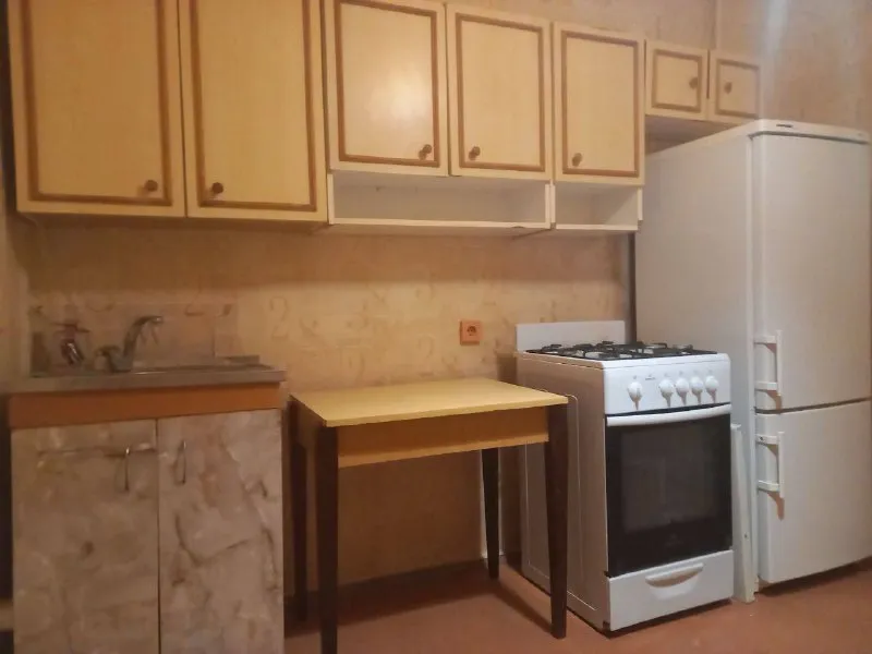 Сдам двухкомнатную квартиру 🌇донецк, кировский район- мкр широкий, ул. Козыря📍 💦вода 24/7 📷фото не качественные - лучше смотреть в живую ❗️ ✅квартира полностью укомплектована всем необходимым для комфортной жизни ✅комнаты раздельные ❄кондиционеры 👍раздельный санузел 📍рядом вся необходимая инфраструктура: магазины, супермаркеты, кафе и рестораны, школа, садик ✅прекрасная транспортная развязка в любую точку города - остановка транспорта в пешей доступности 📲☎️ +79490404189 подписаться | дать объявление - фотография - 4