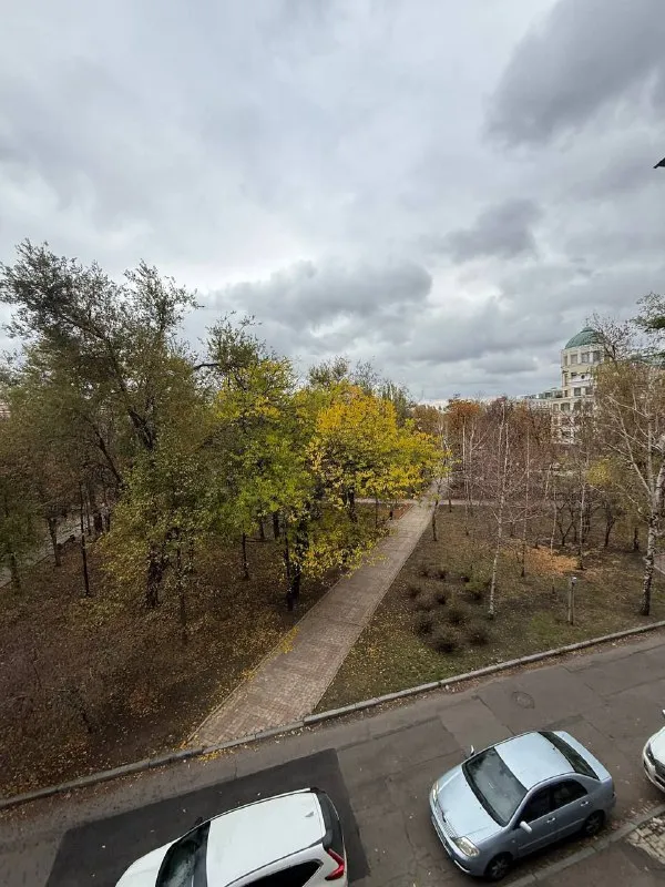 продам двухкомнатную квартиру 🌇донецк, ворошиловский район, бульвар пушкина📍 ✅сталинка 56 квадратов.... - фотография