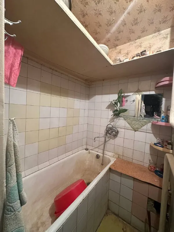 ‼️срочная продажа‼️ трёхкомнатной квартиры 🌇город донецк, торговый университет ✅ этажность 5-9ти. ❗️квартира требует ремонта. 📍отличное месторасположение! Бул. Шевченко. ✅транспортные остановки рядом, гимназия, торговый университет, супермаркет молоко, больница. 📑документы готовы! 💰цена 4 800 000 ₽ 📲☎️+79494181407 галина ан подписаться | дать объявление - фотография - 5