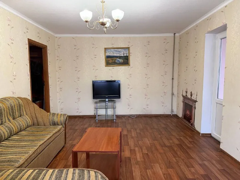 сдам 2 ком квартиру донецк сити киевский район ул артёма 4/9 этаж 2 раздельные комнаты 2 балкона ванна туалет раздельно хорошее состояние телевизор, холодильник, машинка автомат бойлер есть накопительный бак 500л есть видео квартиры 30 000₽+все коммунальные услуги +79494113097 алина @as_01vva telegram - фотография - 5