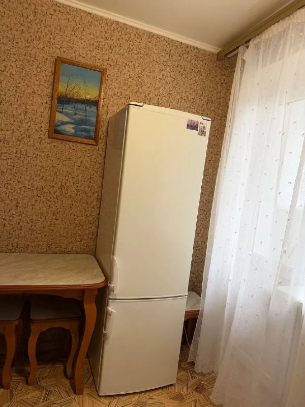 сдам 2 ком квартиру донецк сити киевский район ул артёма 4/9 этаж 2 раздельные комнаты 2 балкона ванна туалет раздельно хорошее состояние телевизор, холодильник, машинка автомат бойлер есть накопительный бак 500л есть видео квартиры 30 000₽+все коммунальные услуги +79494113097 алина @as_01vva telegram - фотография - 7