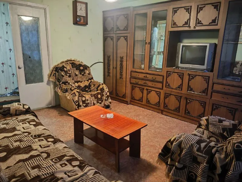 🏡аренда комнатная квартира 🗺г. Енакиево днр сдам квартиру на ватутино 🌇улица коммунистическая 27. ✅на длительный период. ✅в квартире есть всё необходимое: мебель, телевизор, стиральная машина автомат, холодильник, микроволновка, wi-fi. ✅вся инфраструктура в пешей доступности. 💴цена: 40.000 руб. ☎️8 915 529 98 59 максим. Аренда днр - фотография - 2