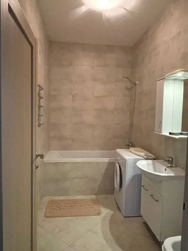 Срочно сдаётся квартира 🌇в будённовском районе, в городе донецке. Ориентир - заперевальная. 📍 ✅хороший ремонт! ✅тихие соседи  💦вода по графику ✅есть стиральная машина! ❗️только на долгосрочный срок. 💰цена 23.000 руб. Обращаться по номеру 📲☎️+79494858368 иван 📲☎️+79490943616 агентство подписаться | дать объявление - фотография - 4