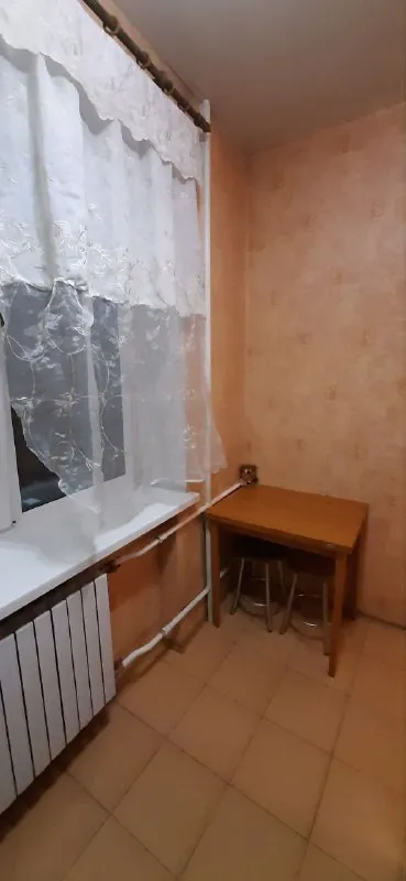 Сдам однокомнатную квартиру 🌇донецк, площадь ленина, центр, рядом "набережная", ворошиловский район📍 👍хорошее состояние ✅имеется вся необходимая мебель и бытовая техника: холодильник, телевизор, стиральная машина автомат, микроволновая печь свч, кондиционер. .. 💰стоимость 25 000 ₽ + к/у 📲☎+7949-419-63-79 подписаться | дать объявление - фотография - 5