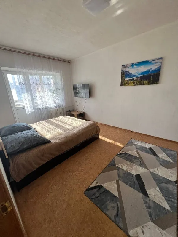 💬 описание: посуточно квартиры во всех районах донецк ✨есть всё необходимое для комфортного проживания:✨ ✅вода холодная, горячая, питьевая круглосуточно! Стоят накопительные баки!!! ✅ тв, wifi ✅ стиральная машина ✅ кондиционер ✅ постельные принадлежности ✅ парковочное место ✅ магазины в шаговой доступности 💰💰💰 цена зависит от количества человек и дней проживания залог обязательно! Принимаем всех! Добро пожаловать ☺️ 💳 цена: договорная 📲 tg: юлия, 📞 звоните: +79493379032 💳 цена: 0 руб. 📲 tg: юлия, 📞 звоните: +79493379032 - фотография - 9