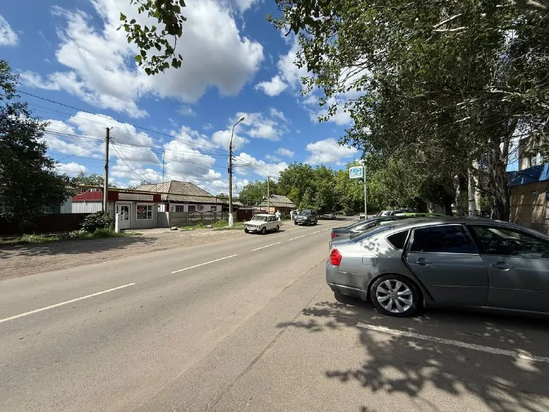 Продажа помещения в центре харцызска 600 м2 - пр мира - шикарное расположение! ☎️+79490370636 ⚜️ продажа помещения в лучшей локации города! Стройте свое пространство с агентством недвижимости город. Вы мечтаете - мы реализовываем💫 ‼️требуется ремонт, все коммуникации подведены, хороший проходной поток, удобная транспортная доступность. ⚜️общая площадь: 600м² ✔️помещение находится на второй этаже ✔️подсобные помещения ✔️выход во двор ✔️парковка для клиентов ⚜️преимущества: ✔️отдельный вход ✔️развитая инфраструктура ✔️документы готовы! Возможна оплата по безналу ! Цена : 9.600.000 рублей торг ⚜️собственник в городе 📞 звоните прямо сейчас: ☎️ +79490370636 - фотография - 3