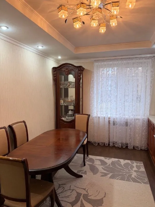 🏡продажа двухкомнатной квартиры 🌇город: харцызск днр 🗺микрорайон черёмушки • рядом школа, детский садик, магазины, аптека, рынок, тц и остановка общественного транспорта 🔥собственник 💴цена: 5🍋000.000 рублей ‼️торг ☎️+7(949) 508-31-98 ☎️+7(949) 524-41-21 📨подписаться - фотография - 4