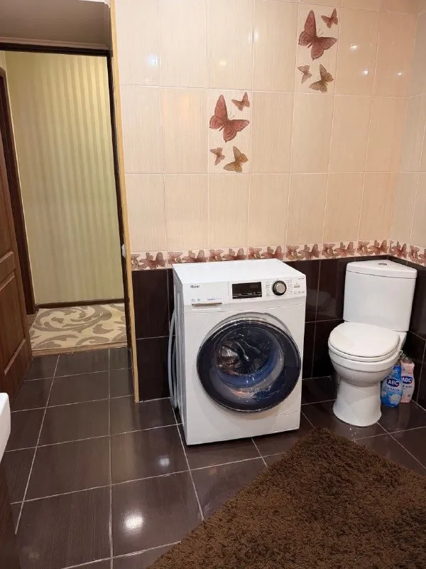 🏡продажа двухкомнатной квартиры 🌇город: харцызск днр 🗺микрорайон черёмушки • рядом школа, детский садик, магазины, аптека, рынок, тц и остановка общественного транспорта 🔥собственник 💴цена: 5🍋000.000 рублей ‼️торг ☎️+7(949) 508-31-98 ☎️+7(949) 524-41-21 📨подписаться - фотография - 9