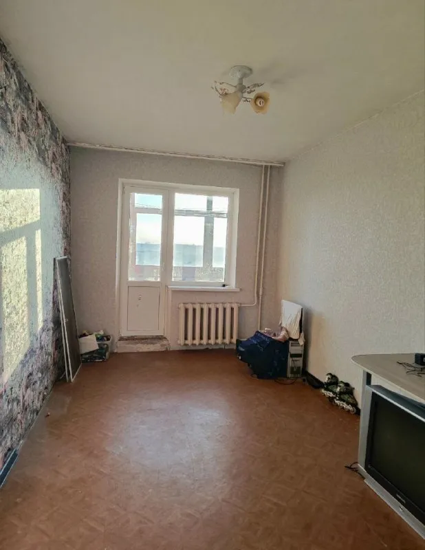 🏠 цена снижена! 2 750 000 руб срочная продажа! 3-комнатная квартира в харцызске 📍 ул. Патона, 30а 7/9 этаж | 64 м² | все комнаты раздельные квартира тёплая, светлая, не угловая, с удобной планировкой — отличный вариант для семьи. Состояние «заезжай и живи», без срочных вложений. Преимущества квартиры: ✔️ просторная кухня ✔️ утеплённая лоджия ✔️ кондиционер ✔️ водонагреватель ✔️ шкаф-купе ✔️ новый лифт в доме инфраструктура: в шаговой доступности школа, детский сад, магазины, остановка общественного транспорта, больница — удобное и развитое место для жизни. ☎️ ирина (собственник): +7 949 594-02-23 💰 цена: 2 750 000 руб. - фотография - 2